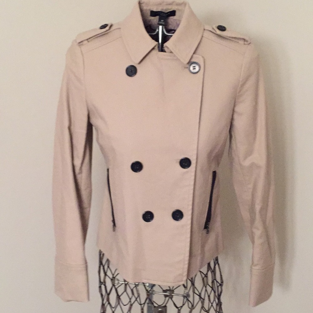 Cropped double breasted jacket